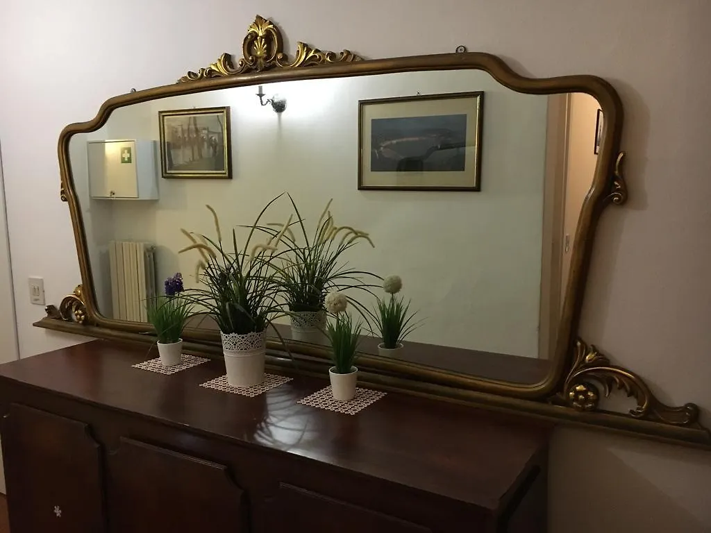 Pisa Lodge B&B Hostel